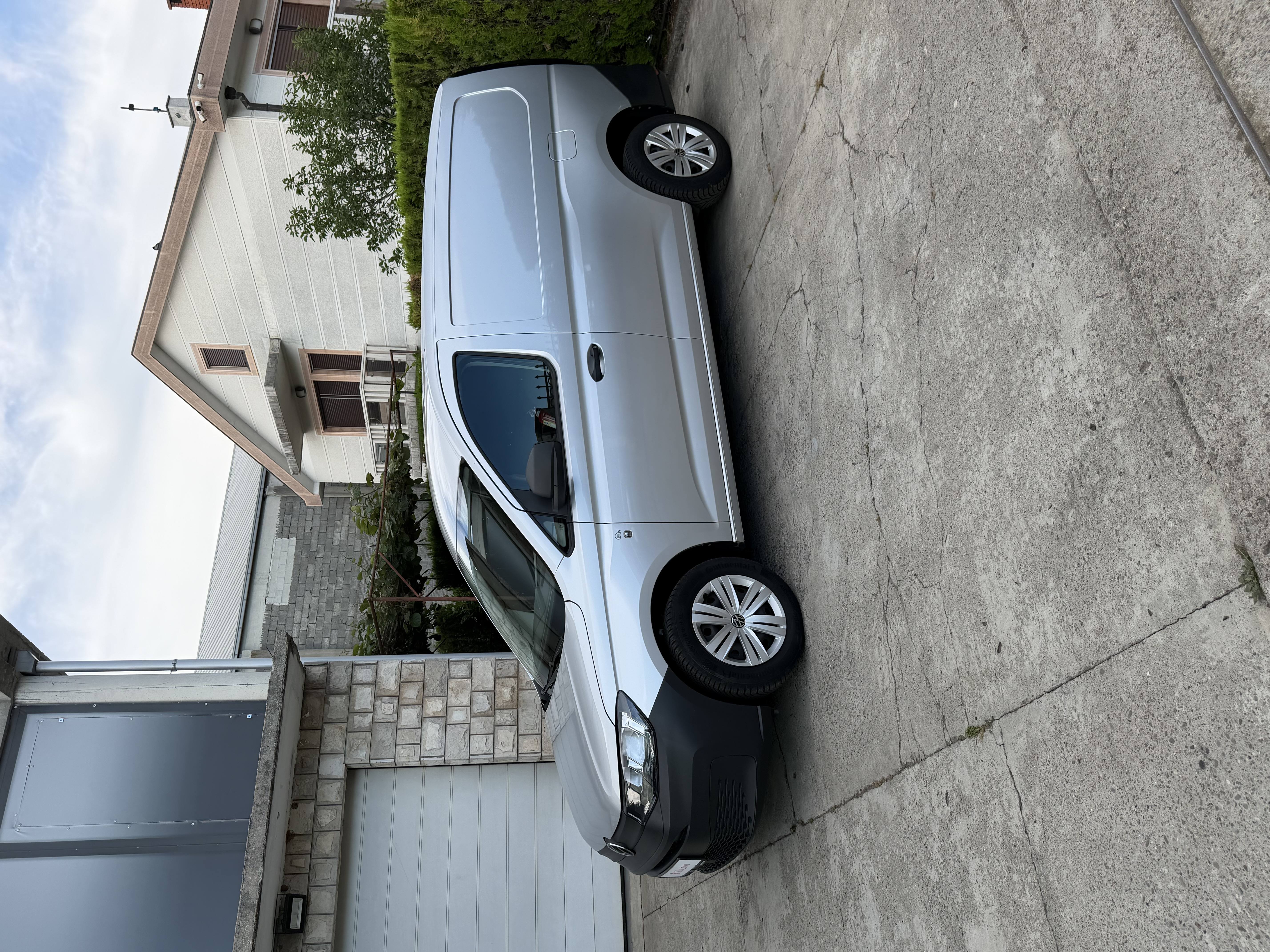 Volkswagen Caddy Maxi CARGO 2.0 TDI